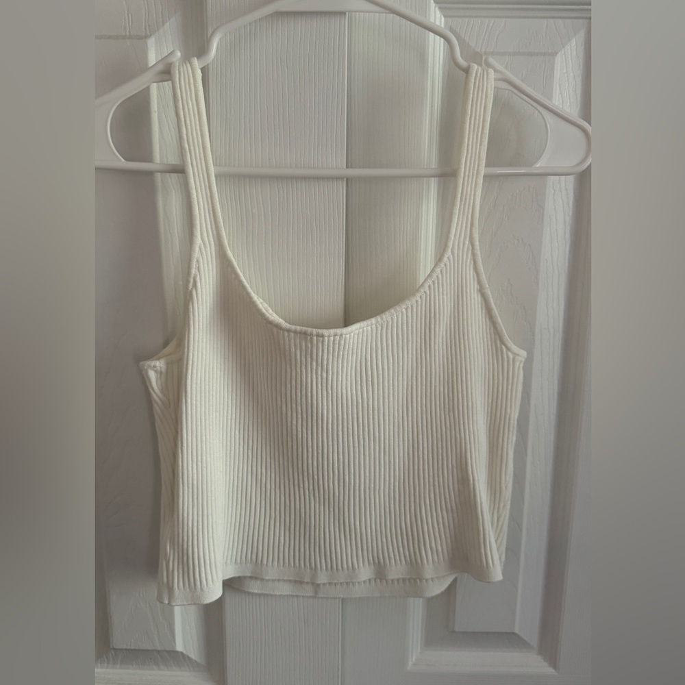 H&M crop top - Picture 2 of 2